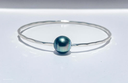Sterling Silver AAA Tahitian Peacock Bangle
